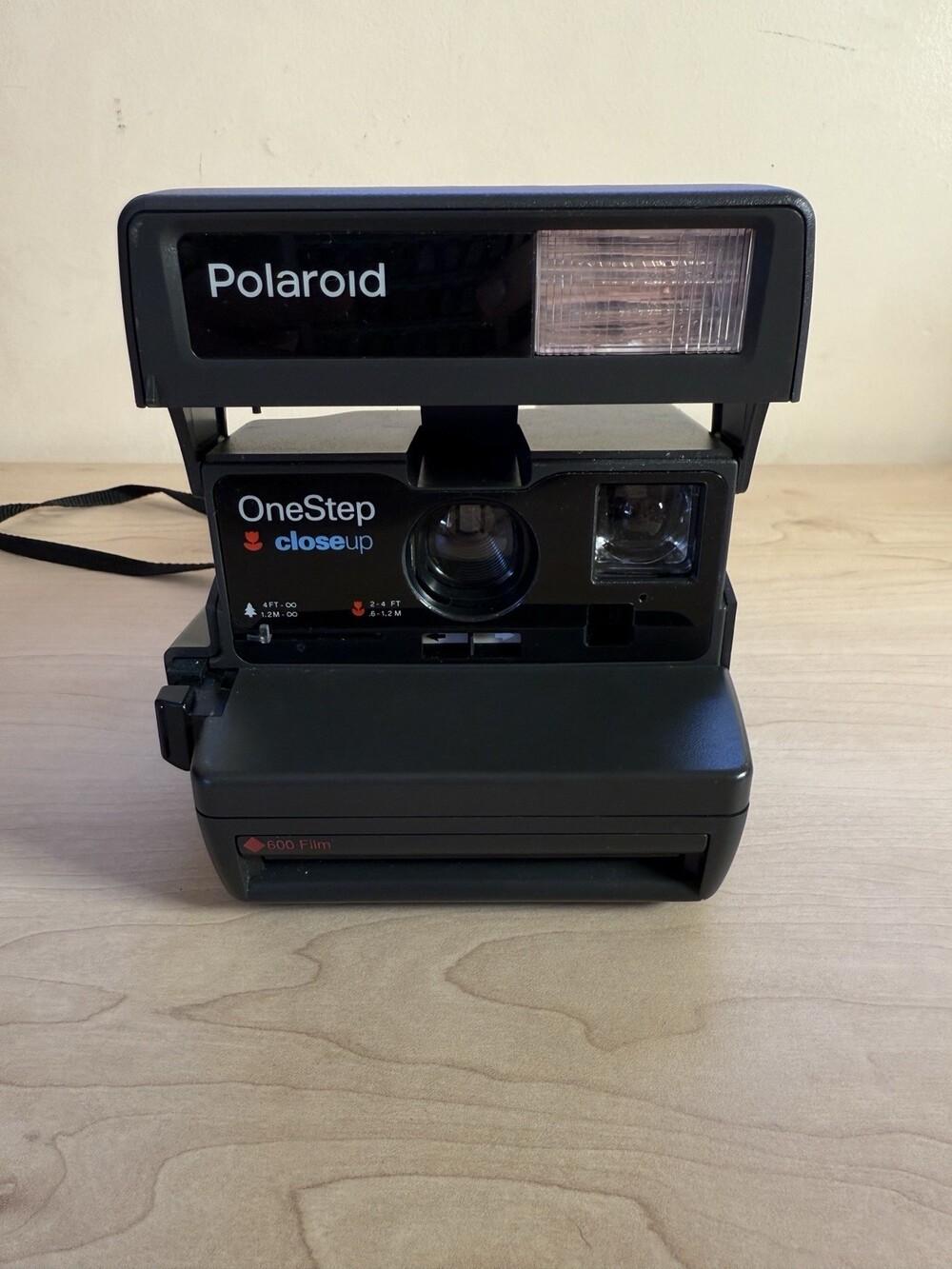 Vintage Polaroid OneStep Closeup 600 Instant Camera Clean And TESTED